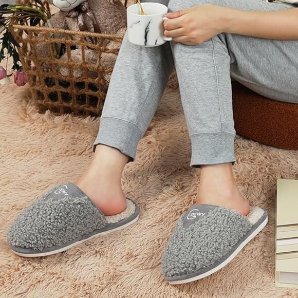 Cozy Fuzzy Slippers for Women Indoor and Outdoor Non Slip Memory Foam House Shoe - Picture 5 of 6